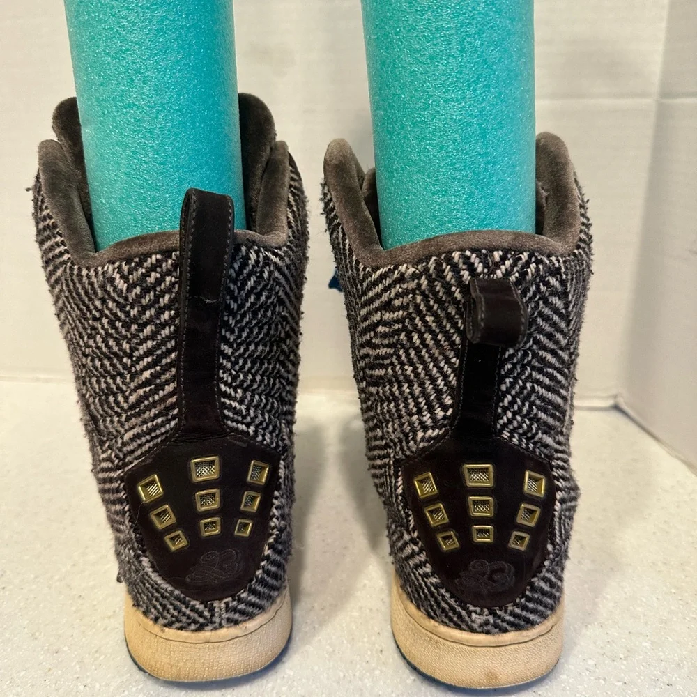 Nike Air Jordan Flight 23 Sneaker Boots. Holiday 2009 Collection Girl’s 5Y.